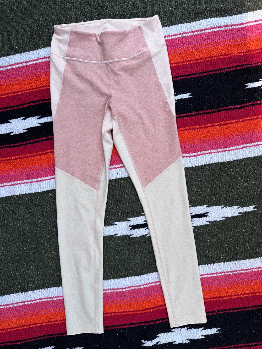 Women‘s Outdoor Voices Pink and Cream Colorblock Leggings